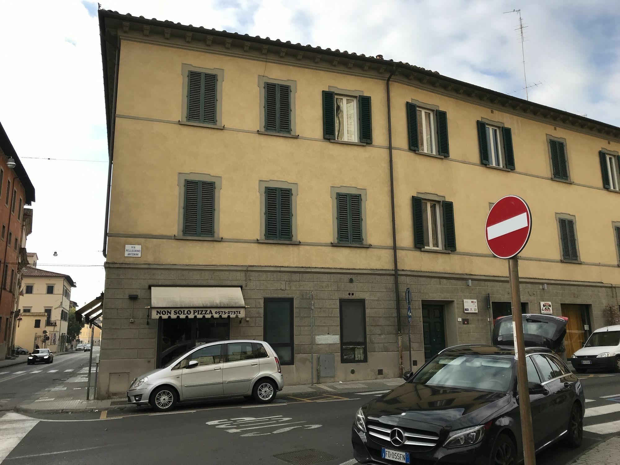 Antica Dimora Pellegrino Hotel Pistoia Bagian luar foto